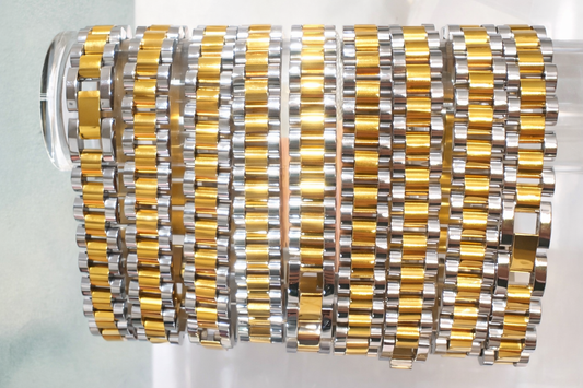 Chansutt two toned watch band. Water resistant.